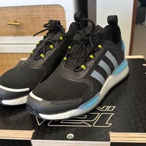 Adidas NMD R1 V3 J Black White Blue Sneaker GW1481 Youth Shoe Size 6